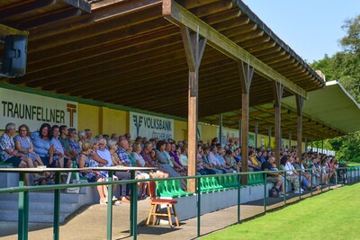 Messe am Fußballplatz 