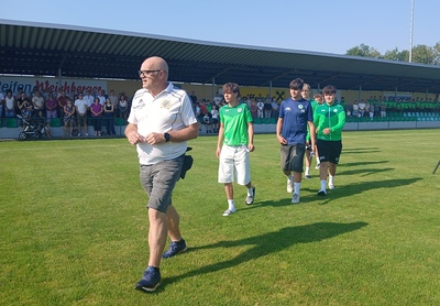 Messe am Fußballplatz 
