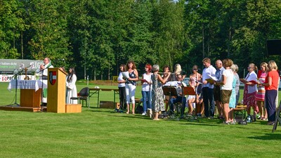 Messe am Fußballplatz 