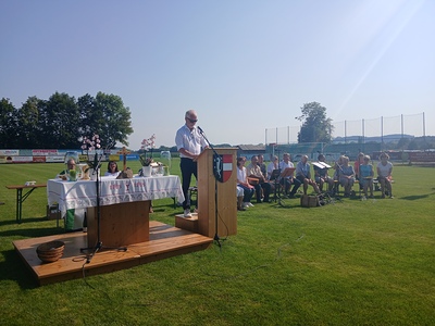 Messe am Fußballplatz 