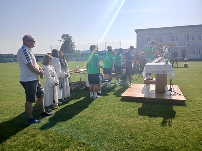 Messe am Fußballplatz 