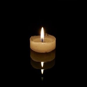 brennende Kerze 