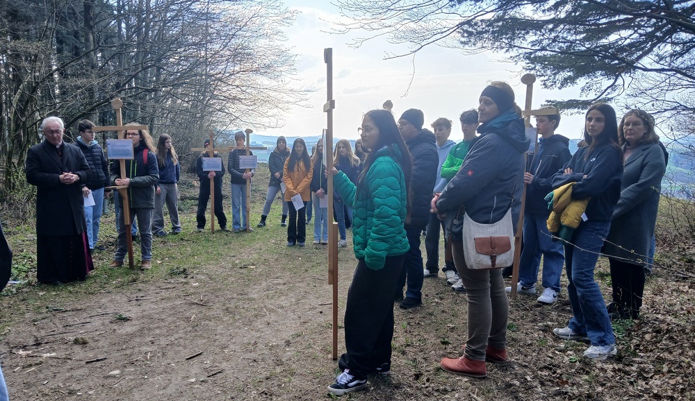 Kreuzweg der Firmlinge